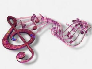 Partition en clé de sol violette et paillettes violettes et dorées en résine époxy artisanale, pièce unique, handmade in France, personnalisable